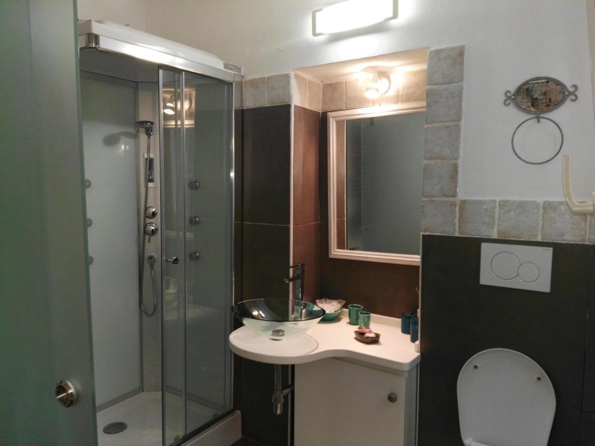 Villa Cozy Loft In The Heart Of Cagliari Esterno foto